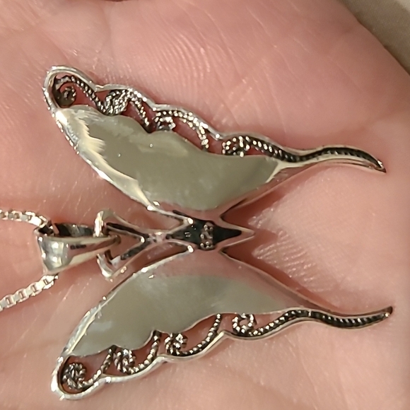 Mother of Pearl butterfly sterling silver necklace - Picture 2 of 4